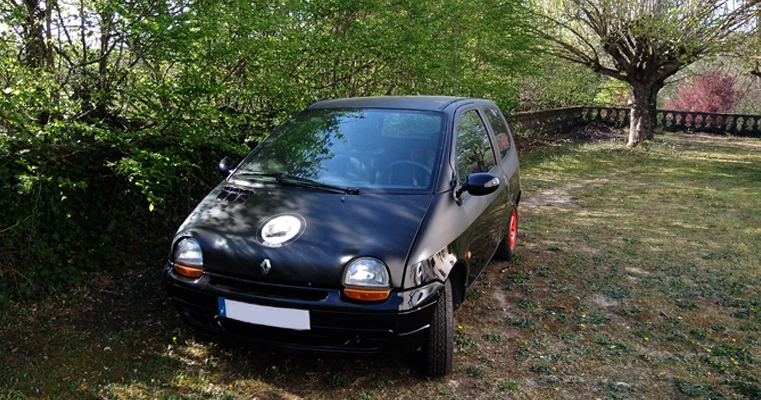 Jacques Gastineau - repair Gas twingo